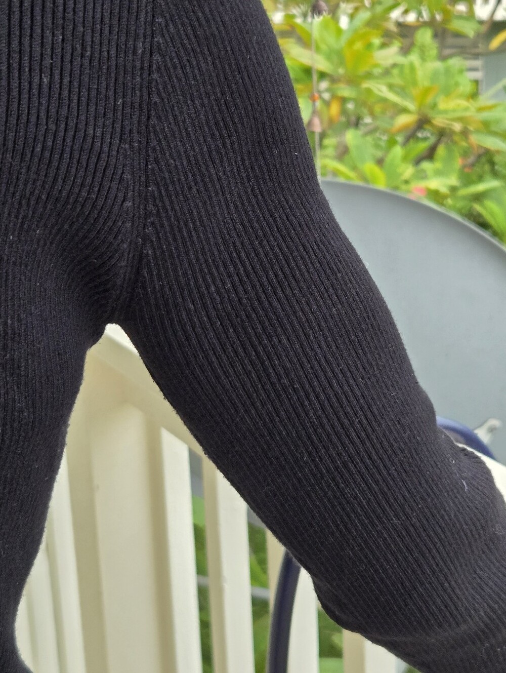 EXPRESS Women's Soft Black Turtleneck Sweater. Like New. - Picture 7 of 10